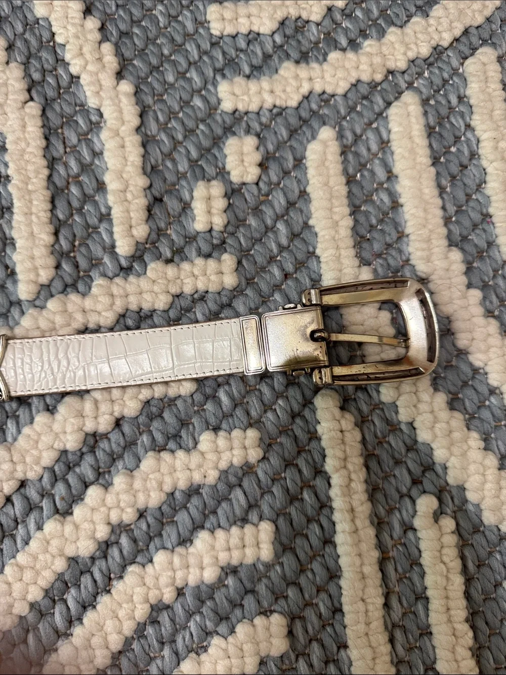 Vintage Brighton B2701 Reversible White Tan Croc Embossed Leather Belt Hinged